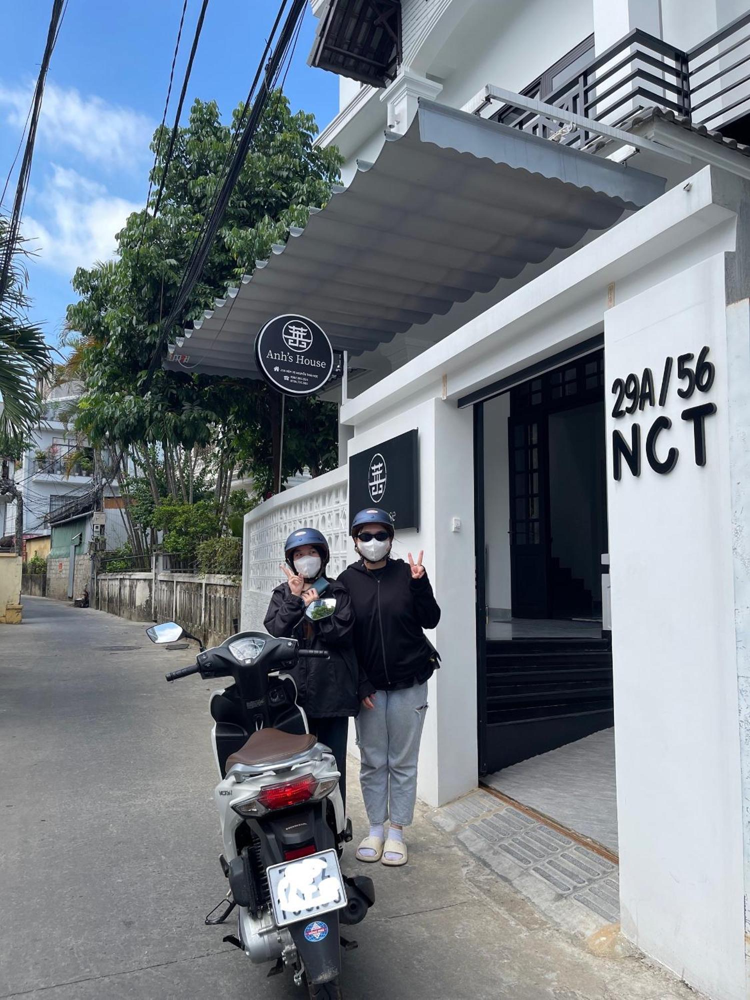 Anh'S House Aparthotel Hue Exterior photo
